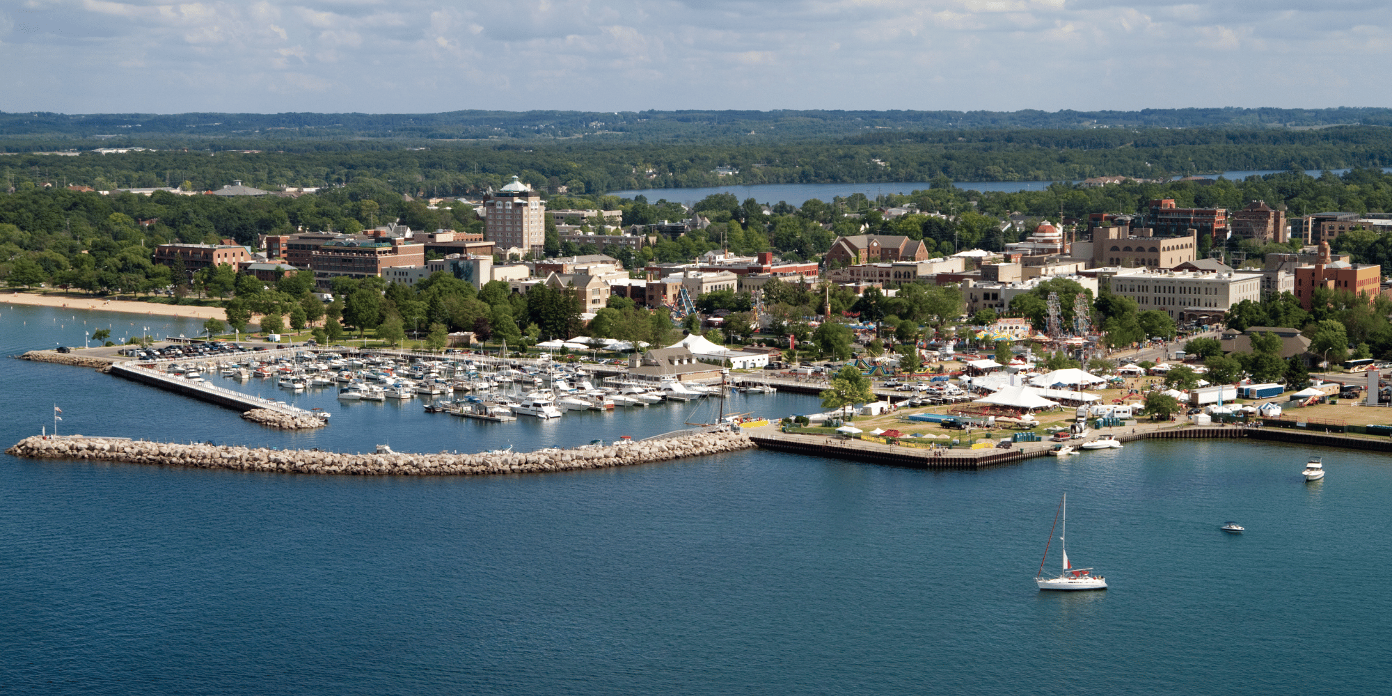 Top Michigan Lake Towns Guide